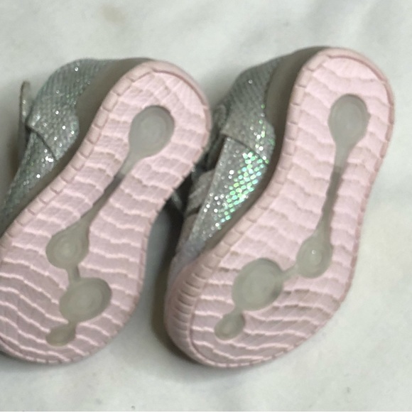 Stride Rite Surprize silver sparkle fisherman shoes - Picture 5 of 6